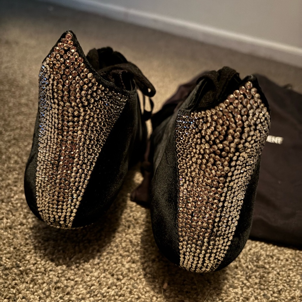 Saint Laurent Black Ankle Boots Sleek Design - Picture 4 of 6